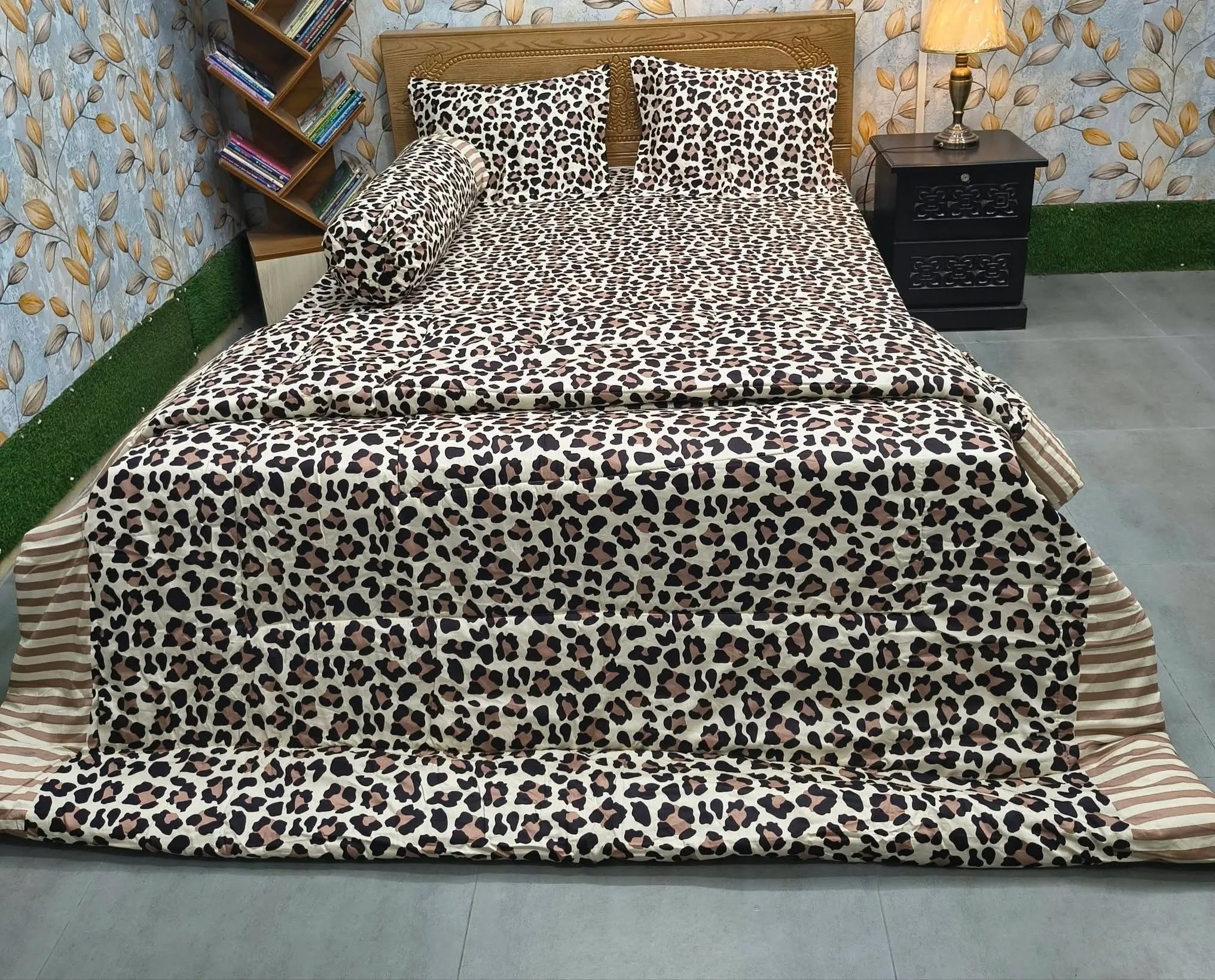 Tiger Print Twill Comforter 5pcs Set